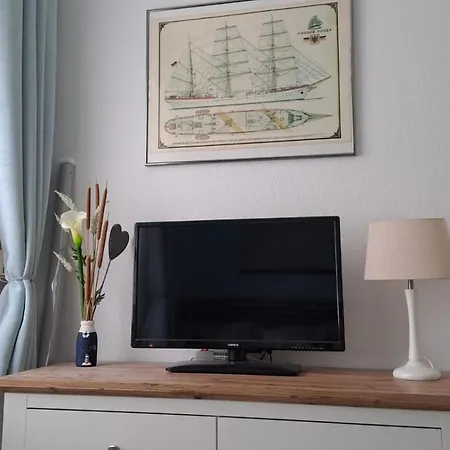 Ostsee-feeling In - Kapitaen Nemo - Meer- Und Strandnah - Grosser Suedbalkon - Blick Ins Gruene Apartament